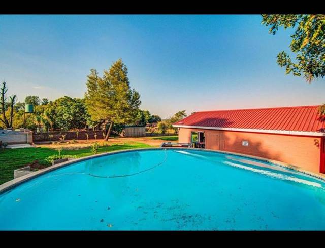 3 BEDROOM PROPERTY TO RENT IN BREDELL